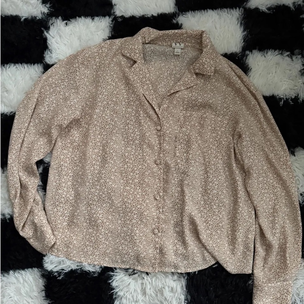 Worthington Beige Floral Button Down Shirt